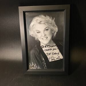 Tyne Daly autograph | In-Person signed photograph 8" x 11"